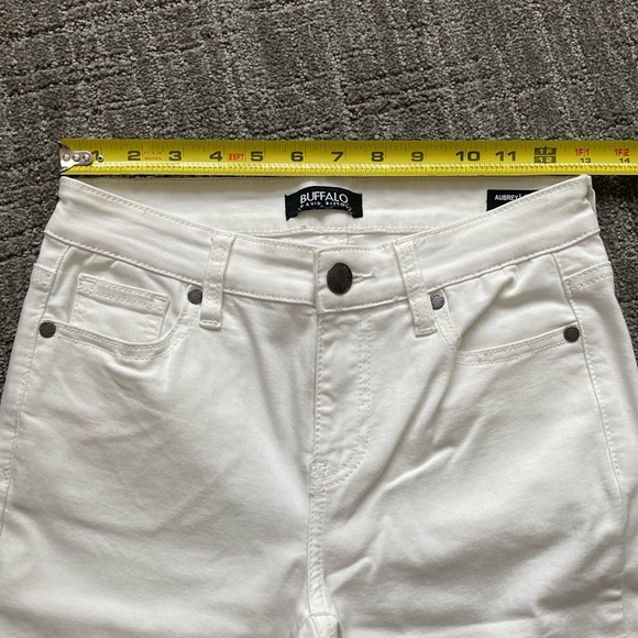 Buffalo David Bitton Aubrey Mid-rise Super Soft Capri - Picture 11 of 16
